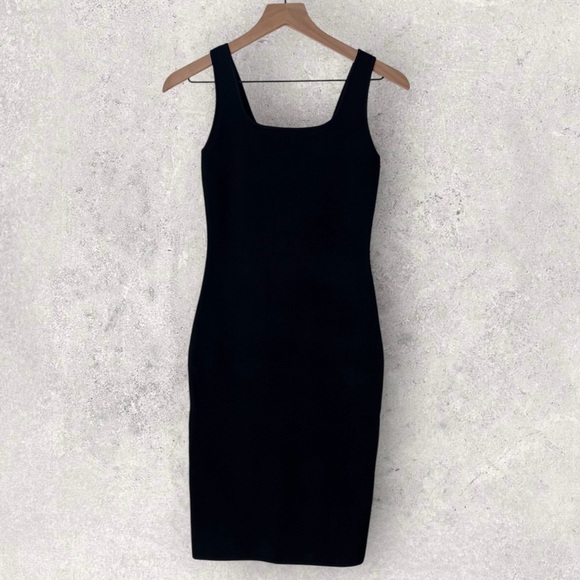 House of Harlow 1960 Dresses & Skirts - House of Harlow 1960 Black Bodycon Scoop Neck Midi Dress Size XS
